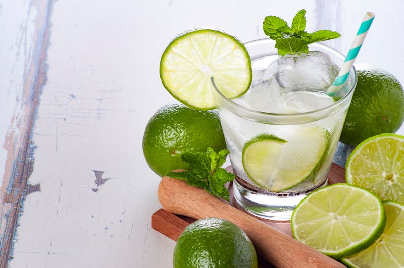 Fresh lemonade drinks at deweys pizza